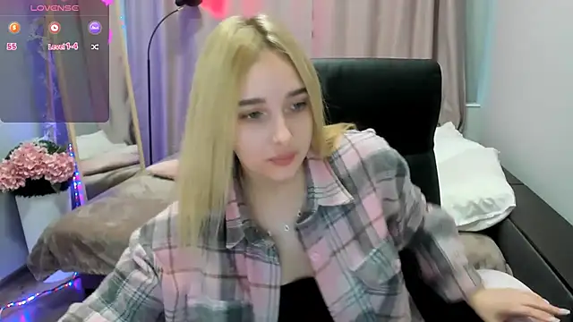 TaisiaHot online show from April 22, 8:06 am