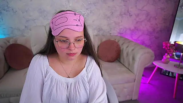 Snapshot of SophieDreamss chatting on September 26, 10:25 pm SophieDreamss online show from September 26, 10:25 pm