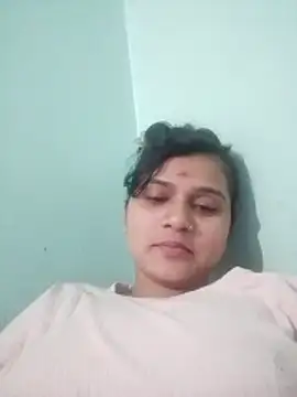 Snapshot of Kavya-Tiwari chatting on April 13, 5:18 pm Kavya-Tiwari online show from April 13, 5:18 pm