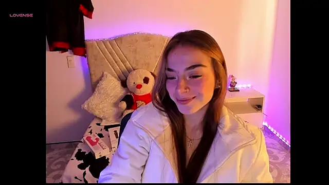 Mia Victoria22 online show from March 13, 1:40 pm