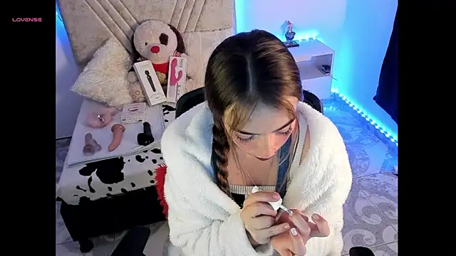 Mia Victoria22 online show from April 8, 2:11 am