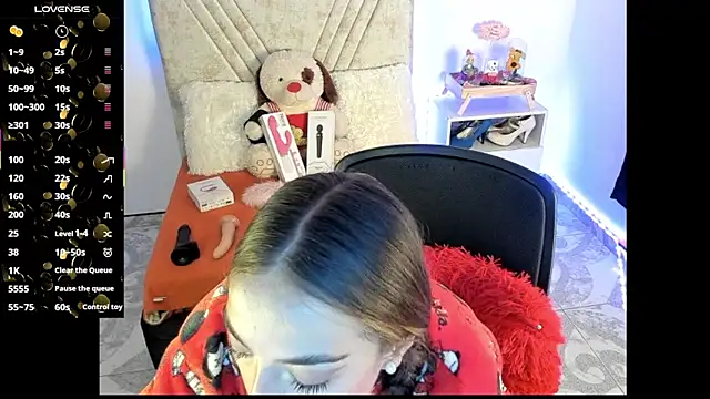 Mia Victoria22 online show from June 25, 2:44 am