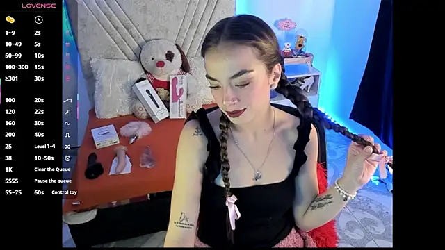 Mia Victoria22 online show from July 15, 6:02 pm