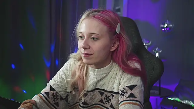 SakuraBliss online show from October 16, 1:23 pm