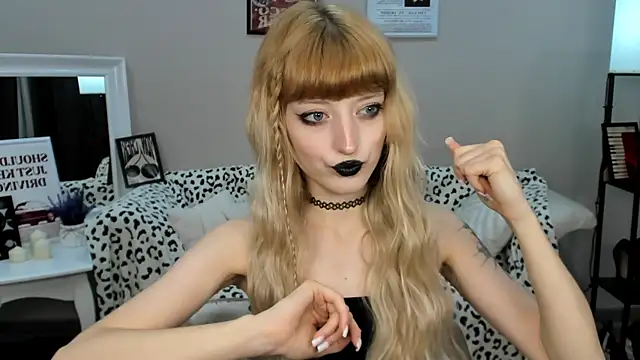 MistyMarlo online show from April 21, 2:51 am