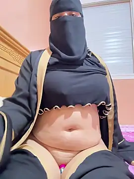  Laiali  online show from October 19, 1:23 pm