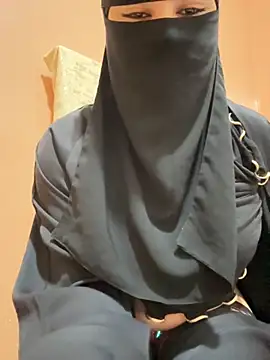  Laiali  online show from November 20, 12:16 pm