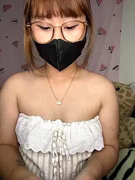 Snapshot of Meowyeuk6 chatting on November 14, 6:50 pm Meowyeuk6 online show from November 14, 6:50 pm