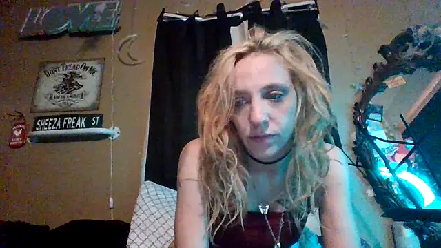 flavi1996 online show from October 6, 5:43 pm