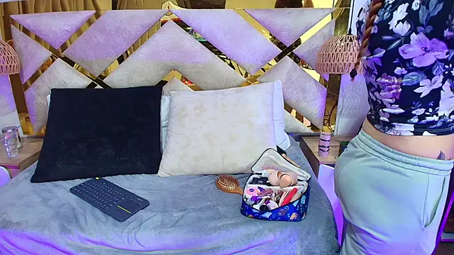 Scarlett Vegaa online show from September 19, 10:38 am