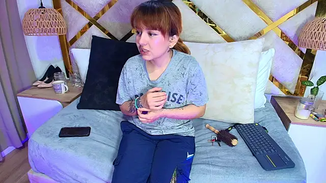 Scarlett Vegaa online show from October 2, 12:23 pm