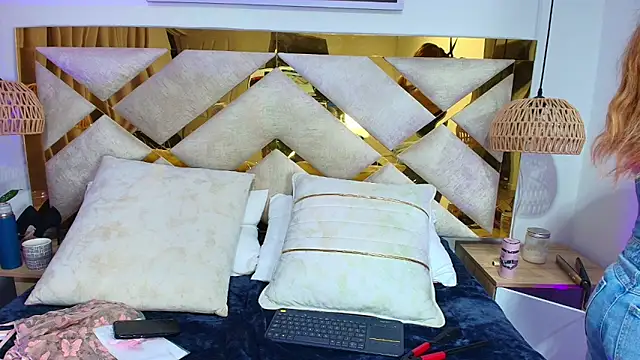 Scarlett Vegaa online show from October 7, 9:50 am