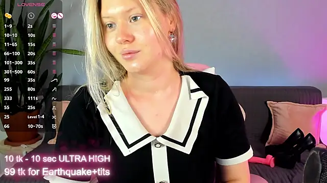 Snapshot of marmelana199 chatting on December 3, 9:18 am marmelana199 online show from December 3, 9:18 am