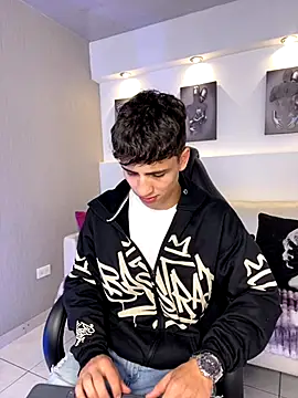 AdrianRinaldi online show from October 1, 8:26 pm