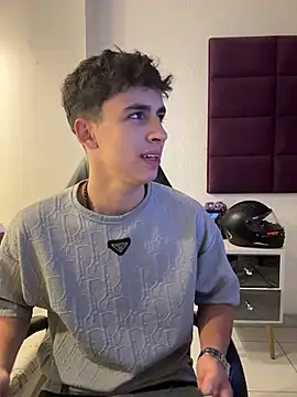 AdrianRinaldi online show from January 11, 1:49 pm