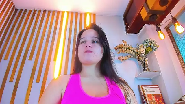 Snapshot of Jennifer_Vega1 chatting on November 6, 9:26 pm Jennifer Vega1 online show from November 6, 9:26 pm