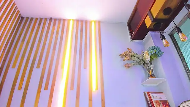 Snapshot of Jennifer_Vega1 chatting on November 14, 9:46 pm Jennifer Vega1 online show from November 14, 9:46 pm