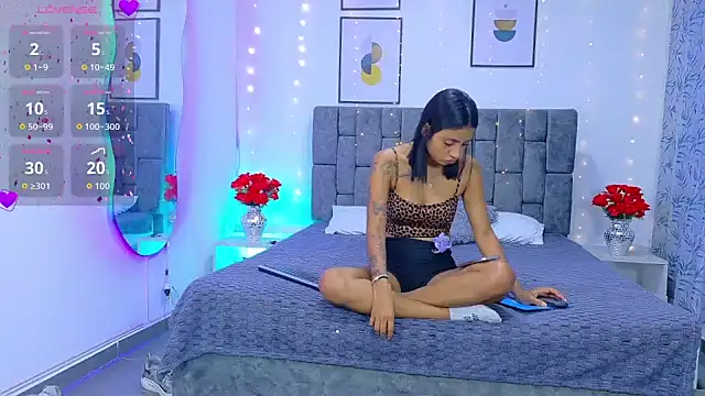 Soffia Konig  online show from April 5, 12:24 pm