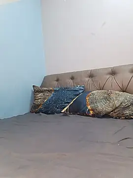 Julia Giulia online show from November 24, 2:06 pm