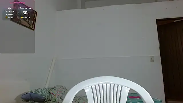 CanelaDeluxe online show from February 9, 2:54 pm