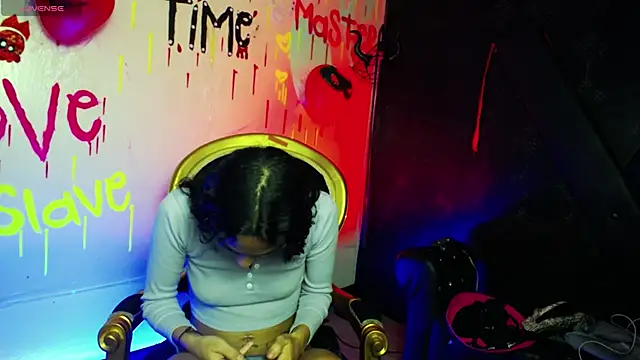 Snapshot of Sweettpleasure chatting on October 26, 2:12 pm Sweettpleasure online show from October 26, 2:12 pm