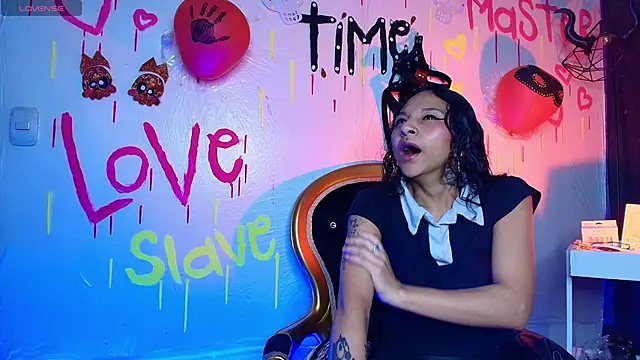 Snapshot of Sweettpleasure chatting on November 15, 2:02 pm Sweettpleasure online show from November 15, 2:02 pm