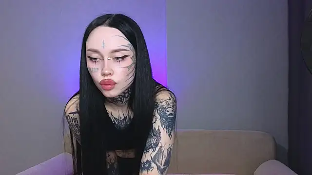 Somniyaa online show from April 17, 9:18 pm