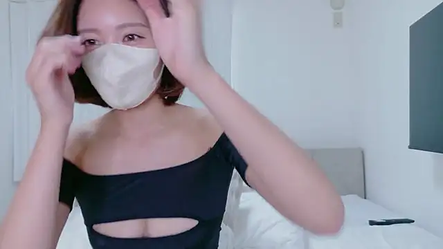 Snapshot of riko_oxo chatting on May 30, 2:08 am riko oxo online show from May 30, 2:08 am