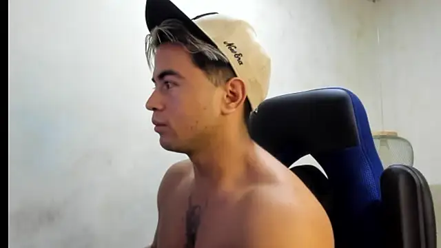 Snapshot of Bellion_grant chatting on October 10, 12:59 pm Bellion grant online show from October 10, 12:59 pm