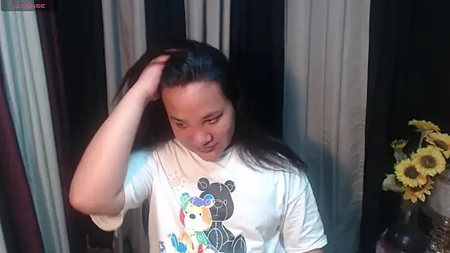 Hotcum ella online show from April 3, 2:53 am