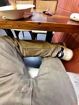 Snapshot of YoursThickDick chatting on January 7, 9:45 am YoursThickDick online show from January 7, 9:45 am