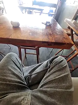 Snapshot of YoursThickDick chatting on February 22, 8:35 am YoursThickDick online show from February 22, 8:35 am