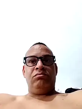 joseib12561 online show from October 24, 2:46 pm