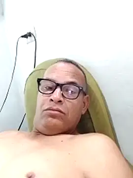 joseib12561 online show from March 7, 4:48 pm