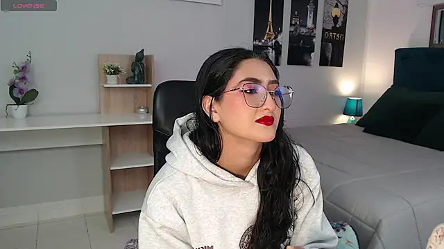 madame lottie online show from September 9, 12:37 pm