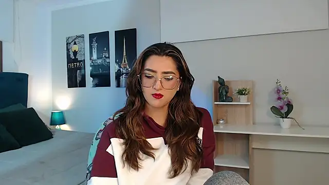 madame lottie online show from September 16, 12:28 pm