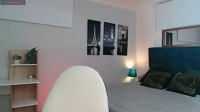 madame lottie online show from October 7, 12:35 pm