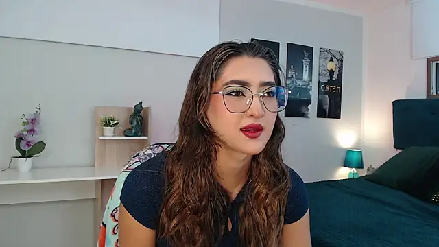 madame lottie online show from October 16, 12:39 pm