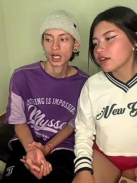 Snapshot of Karma_And_Sex chatting on November 16, 10:59 pm Karma And Sex online show from November 16, 10:59 pm