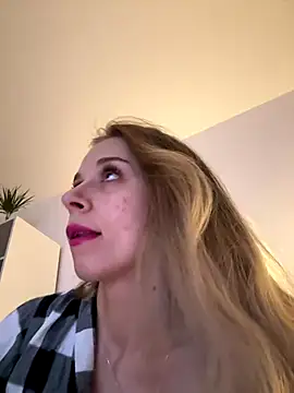 BabyAnais online show from October 28, 5:48 pm