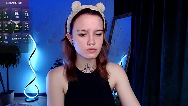 Snapshot of Elastikiss chatting on September 19, 2:35 am Elastikiss online show from September 19, 2:35 am