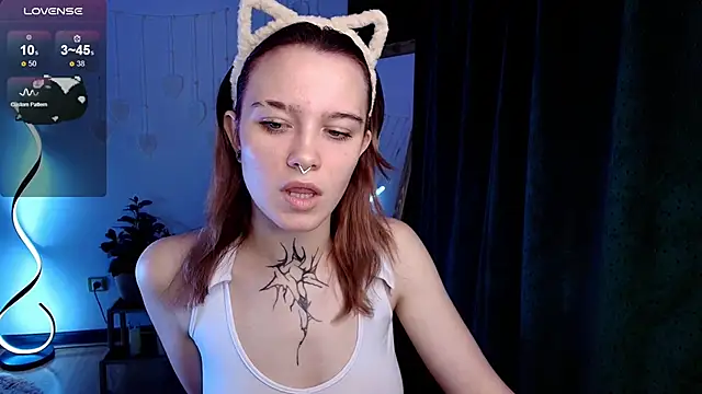 Snapshot of Elastikiss chatting on September 21, 2:35 am Elastikiss online show from September 21, 2:35 am