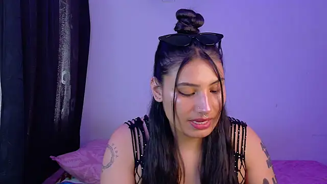 Linda andrew online show from July 21, 3:25 pm