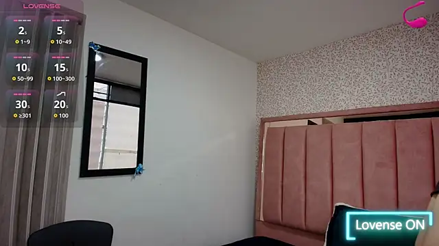 Hanna Lee   online show from April 21, 7:39 pm