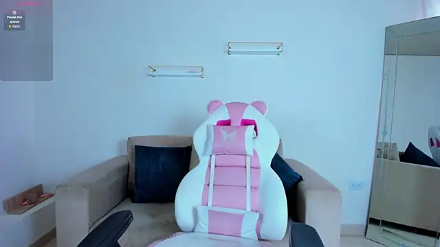 april smiith online show from February 17, 12:12 pm