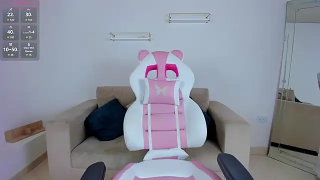 april smiith online show from March 5, 12:12 pm