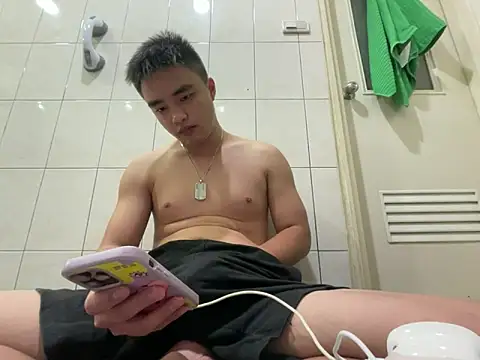 greenteazhang online show from November 9, 10:13 am