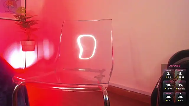 Snapshot of Violett_Novoa chatting on November 4, 12:04 pm Violett Novoa online show from November 4, 12:04 pm