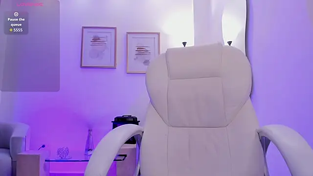 Karliie kloss  online show from September 29, 3:00 am