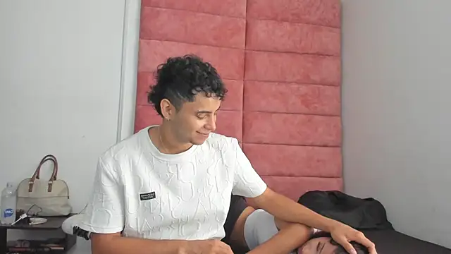 Snapshot of HellAndDante_ chatting on September 18, 9:06 pm HellAndDante online show from September 18, 9:06 pm